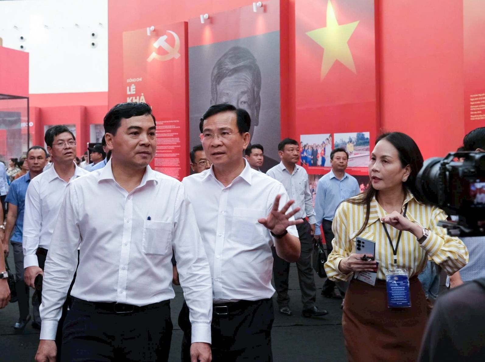 Lãnh đạo tỉnh Lâm Đồng tham quan triển lãm thành tựu đất nước 80 năm
