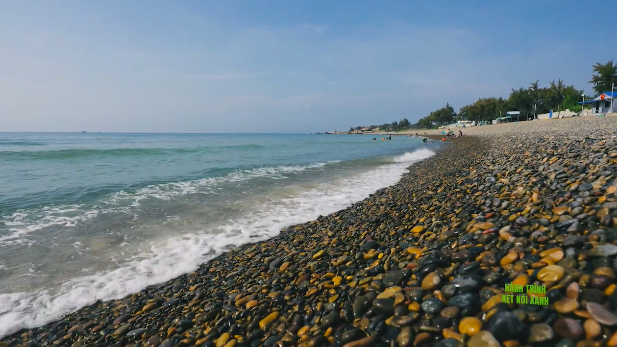 Hành trình kết nối xanh: Bình yên làng biển