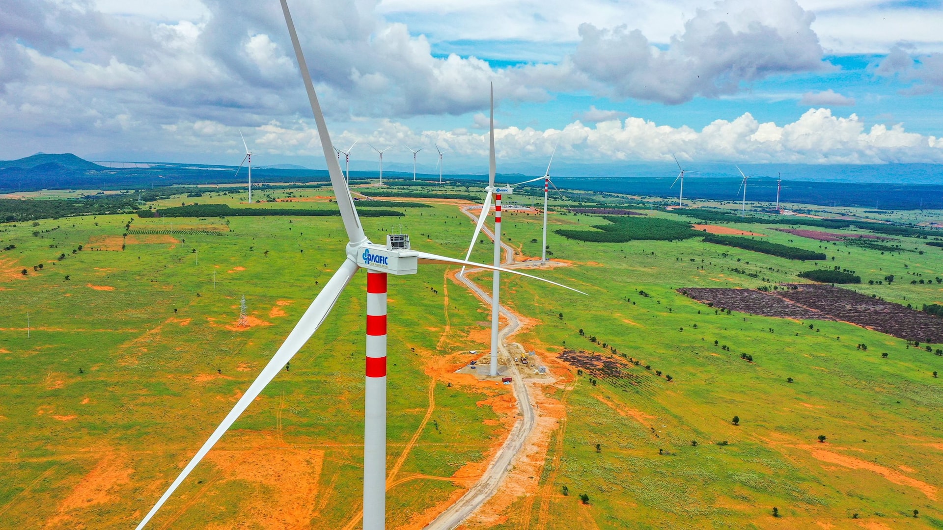 Phát triển công nghiệp trở thành ngành kinh tế động lực