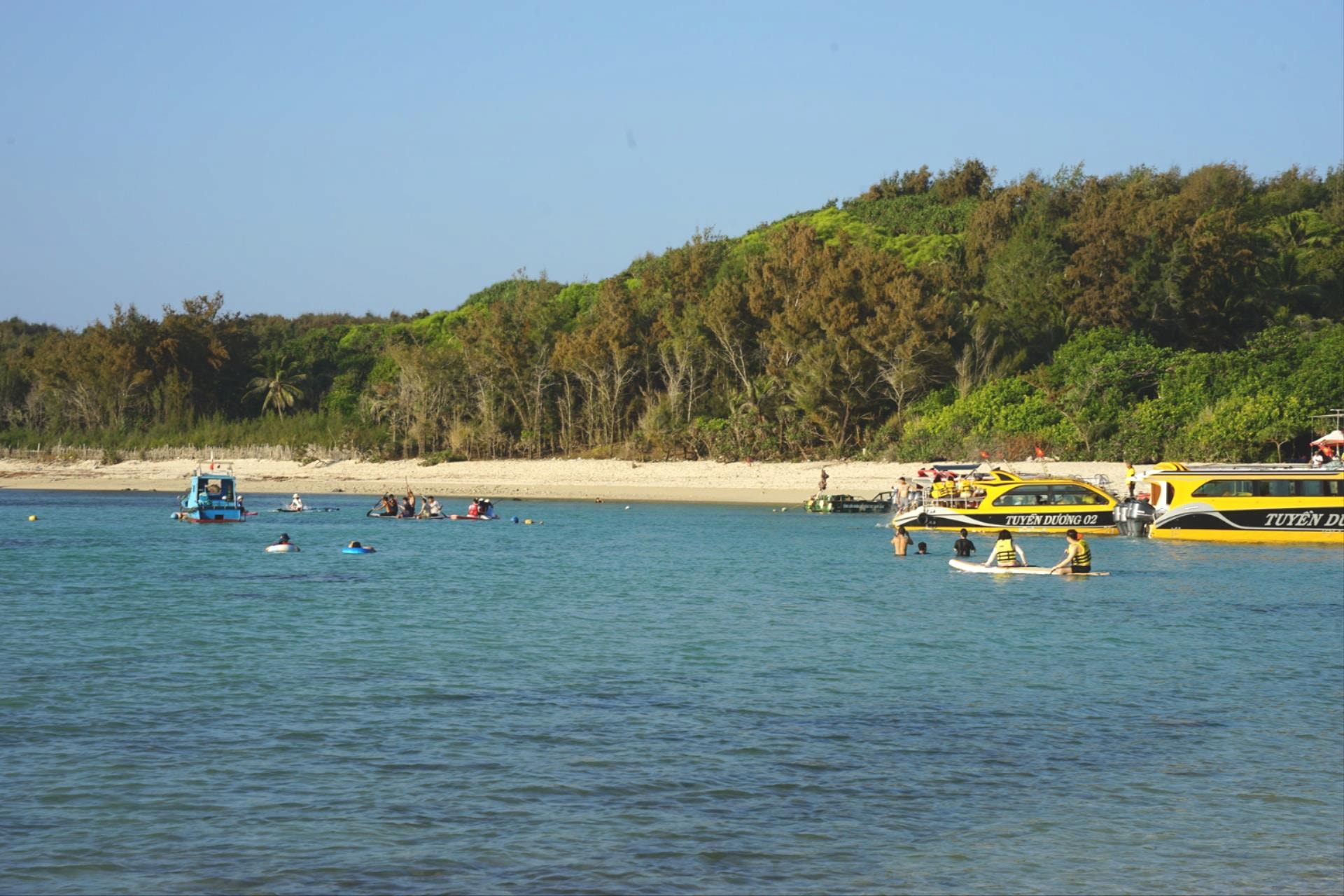 Phát triển du lịch Phú Quý theo hướng xanh, bền vững