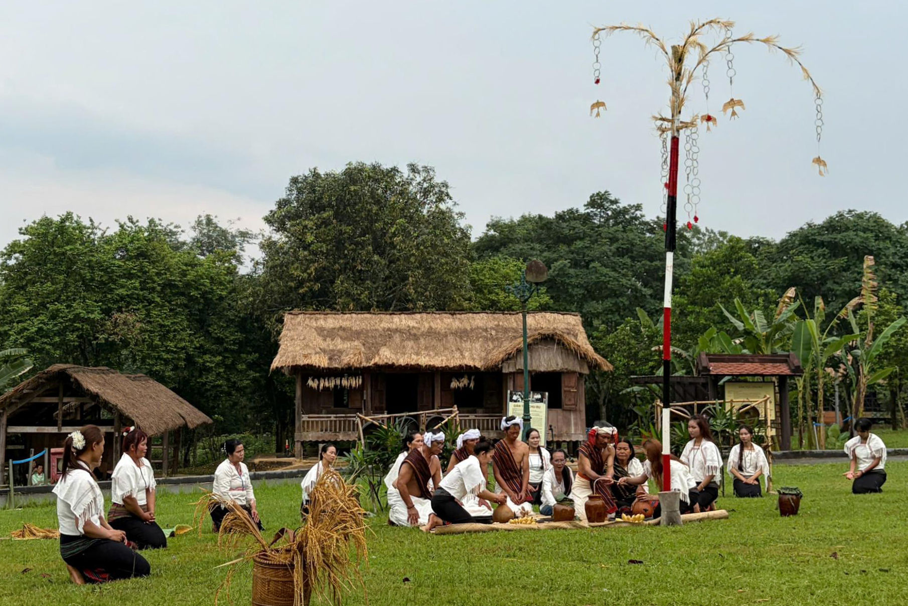 Đoàn nghệ nhân Lâm Đồng tham dự các sự kiện Ngày Văn hóa các dân tộc Việt Nam