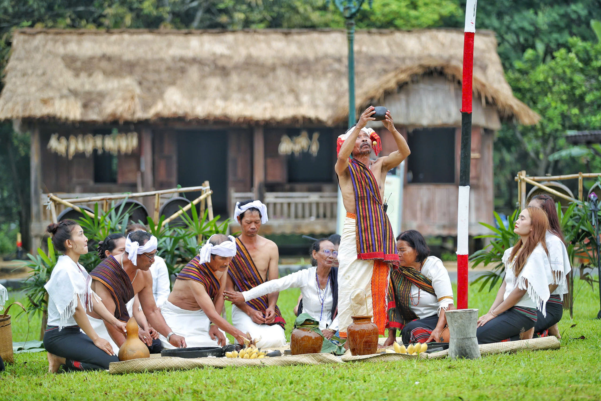 Văn hóa buôn làng Lâm Ðồng giữa lòng thủ đô