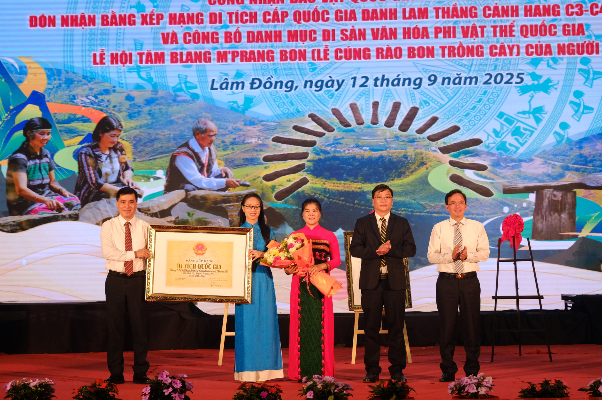 Phát triển du lịch qua giá trị di sản