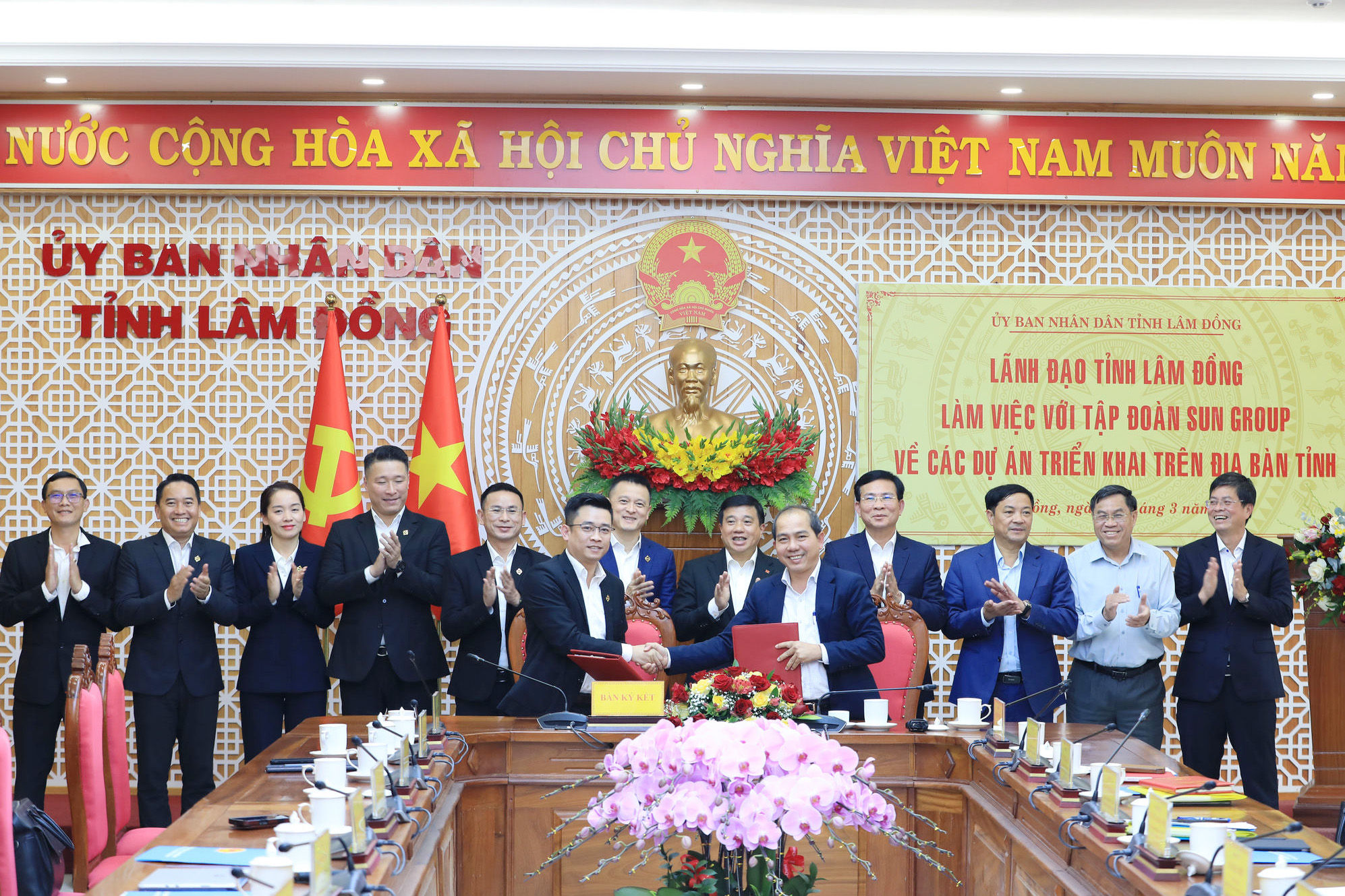 Lâm Đồng trải thảm đỏ, đồng hành cùng doanh nghiệp