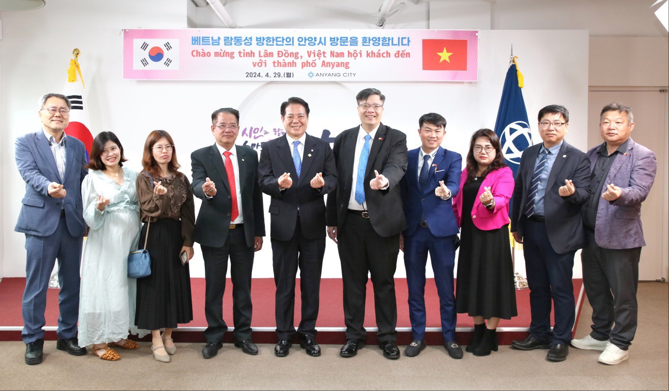 Đoàn công tác của Lâm Đồng làm việc tại Hàn Quốc